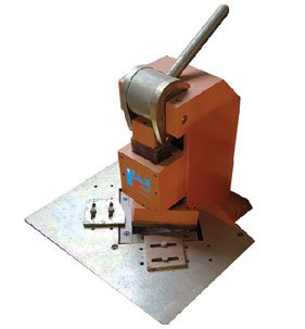 Manual Corner Notcher